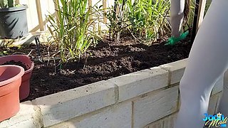 Gardening Thai Hotwife Sneaky Masturbation
