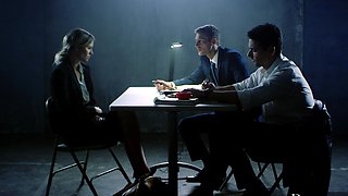 Addie Andrews rides Small Hands’ cock with her juicy pussy