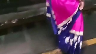 Train Toilet Vali Bhabhi Desi Bhabhi Ko Desi Ladke Ne Zam Kar Choda