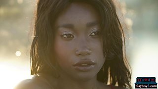 Ebony beauty from Cameroon gets naked