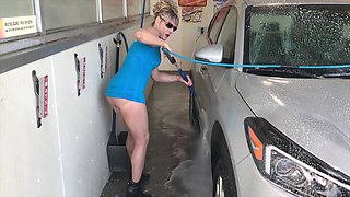 Bubble Butt Milf Stepmom Big Calves No Panties Car Wash Nude Public
