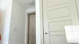 Blonde tight pussy babe solo toy fun in glamour masturbation