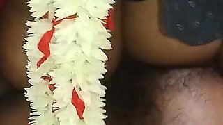 Tamil House Wife Beautiful Aunty Very Hot Big Boobs Aunty Very Hot Fucking in Bed