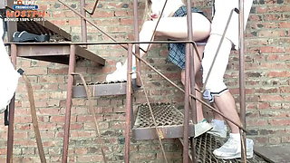 A Russian Schoolgirl Met on the Street, got Excited and Fucked at the Nearest...