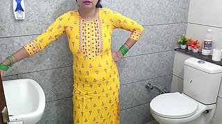 Indian hot step mother fucked step son dirty in washroom in hindi audio