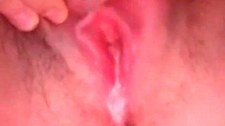 Horny Pinay Girl Wants to Fuck Her Delicious Wet Pussy