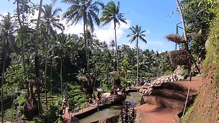 Big booty Thai girlfriend garden sex