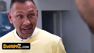 \ud83d\udca5 competitive step sisters married to stepbrothers fuck each others hubbies to observe who\u2019s the greatest