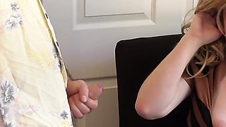 Stepmom Fucked in the Office While Working Tube