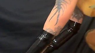 Latex Lovers: Mistressae’s Passionate Control