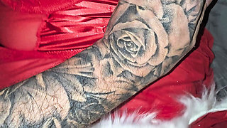 Quick Fuck and Creampie in Xmas Outfit After Deepthroat BJ