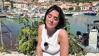 Ashley goes exploring with Marie... - Jacquie et Michel TV