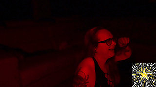 Savanna Smashes the Glory Hole Record in Jaw-dropping Contest