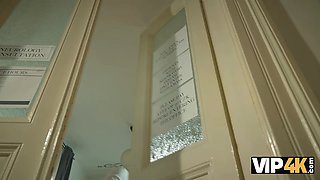 Vip4k. unexpected cheating makes her cunny so moist