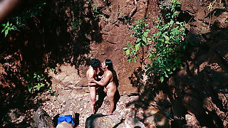 Horny Couple Openly Outdoor Fuck in the Indian Forest