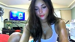 Beautiful Amateur cute teen babe toying pussy