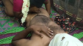 Tamil House Wife Beautiful Aunty Very Hot Big Boobs Aunty Very Hot Fucking in Bed