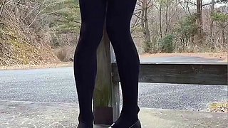 Public amateur fucked outdoors before cumshot