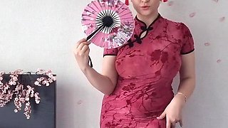 Cherry Blossom Grwm, Soft and Sensual Tease in a Cheongsam