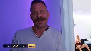 Brazzers - Rebeca Linares takes every inch of Scott Nails’ dick and luvs every 2nd of it