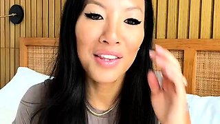 Hot Brunette mature Webcam Masturbation