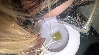 My Hottest Piss in the Public Toilet!