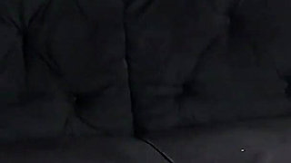 Gostosa Se Mastubando Tocando Siririca De Lingerie E Cabelos Azul