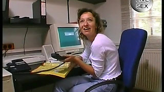 German secretary show her muff before fucking her boss