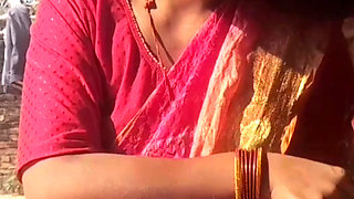 Oh yes Beautiful and cute bhabhi ji first desi village style Mein entry full romantic seen