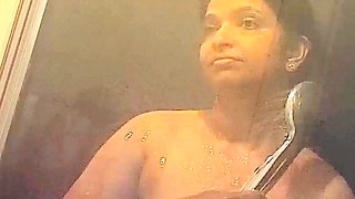 Desi NRI Indian Bengali Bhabhi Hotel Hiddencam Bath Video