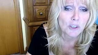 Webcam milf with breast milk live hardcore masturbate