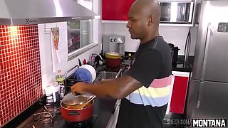 Brad Montana - Jantar Romantico Terminou Em Anal Hard Com Thays Santos