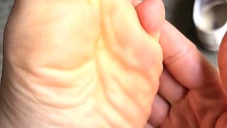 Black Amateur Explore Hot Foot Fetish