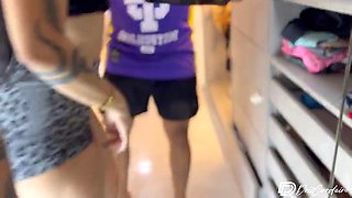 He ate me before the gym, hot bastard took off my shorts and put them nice in my pussy without a condom