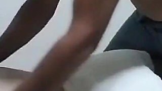 A Very Clear Voice I Went to the Spa Shops to Do a Massage the Boy Came to Dardar I Have a Massage I Craved and Gave Him