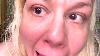 Dilated Pupils, Eyes Fetish and Almost an Hour Squirt Non Stop