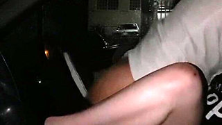 Nice Sex in the Car with Creampie! 100% Amateur