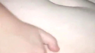 YoungEnglishBBW rubbing my clit back of my car