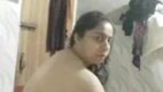 Pak bhabhi bath