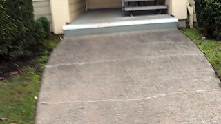 Brunette teen juicy blowjob ends with facial