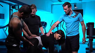 Shasha is not afraid of anything... - Jacquie et Michel TV