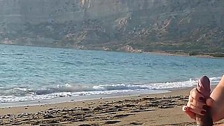 Beach Handjob: Beauty in Bikini Makes Him Get a Huge Cumshot at the Beach