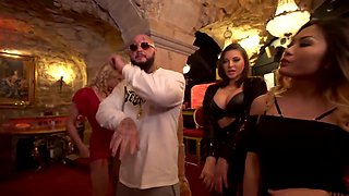 Cindy Lopes in a hot threesome! - Jacquie et Michel TV