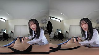 Hinako Mori - Female Doctor With No Sexual Experience Reports On The Penis