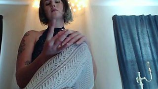 Leann amateur beautiful brunette with big boobs