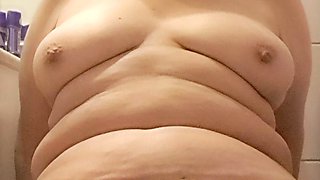 MILF Jerk off in Toilet