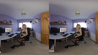 Chloe Toy, Porn Stash Bust - Blonde Striptease Joi