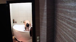 My showering stepsister 19 (HD hidden camera)