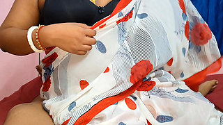 Beautiful Desi Bhabhi fucks her brother-in-law in front of her Husband's photo