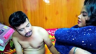 Indian Housewife Titfucks Big Dick Boy With Her Huge Boobs - Bengali MILF Bhabhi